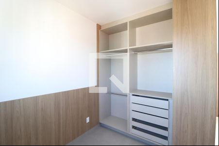Quarto de kitnet/studio para alugar com 1 quarto, 34m² em Saraiva, Uberlândia