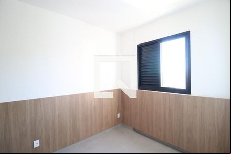 Quarto de kitnet/studio para alugar com 1 quarto, 34m² em Saraiva, Uberlândia
