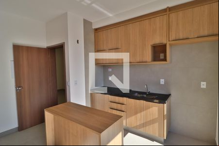 Studio de kitnet/studio para alugar com 1 quarto, 34m² em Saraiva, Uberlândia