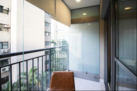 Varanda de kitnet/studio à venda com 1 quarto, 32m² em Indianópolis, São Paulo