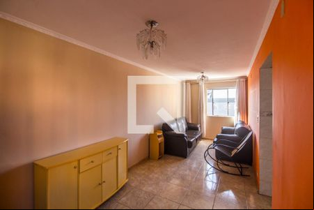 Sala de TV de casa para alugar com 2 quartos, 54m² em Conjunto Habitacional Presidente Castelo Branco, Carapicuíba