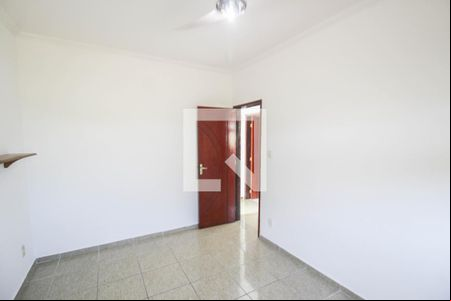Quarto 1 de casa para alugar com 3 quartos, 330m² em Vila Avelina, Nova Iguaçu