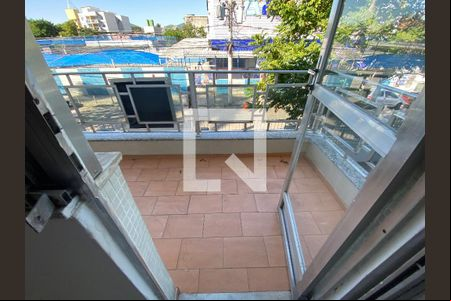 Varanda - Sala de casa para alugar com 3 quartos, 73m² em Taquara, Rio de Janeiro