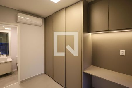 Quarto Suíte 1 de apartamento à venda com 3 quartos, 166m² em Jardim das Acacias, São Paulo