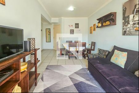 Sala de apartamento para alugar com 2 quartos, 80m² em Balneario Guarujá, Guarujá