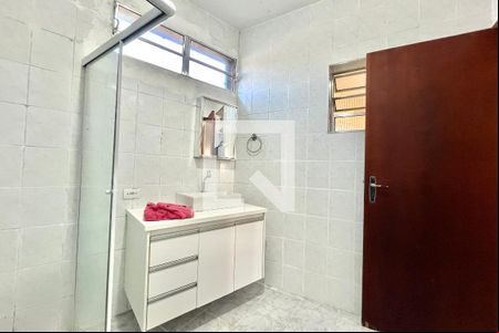 Banheiro da Suíte de casa para alugar com 1 quarto, 41m² em Parque Jabaquara, São Paulo