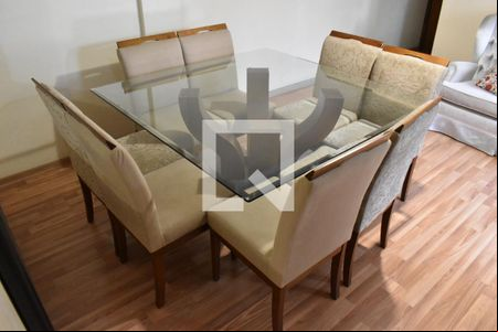 Sala de apartamento para alugar com 3 quartos, 80m² em Centro Cívico, Curitiba