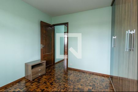 Quarto 1 de casa para alugar com 3 quartos, 102m² em Novo Mundo, Curitiba