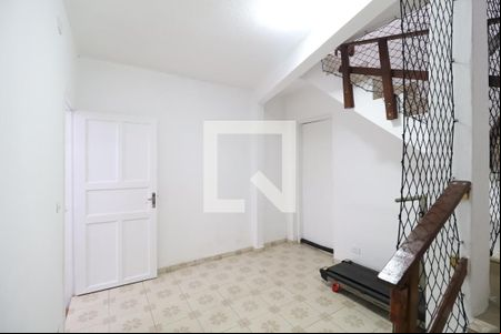 Casa para alugar com 6 quartos, 225m² em Vila Isolina Mazzei, São Paulo
