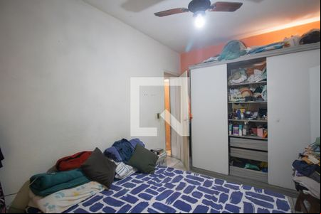 Quarto 2 de casa de condomínio para alugar com 2 quartos, 65m² em Galo Branco, São Gonçalo