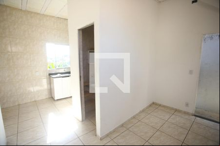 Sala de casa para alugar com 2 quartos, 30m² em Ventosa, Belo Horizonte