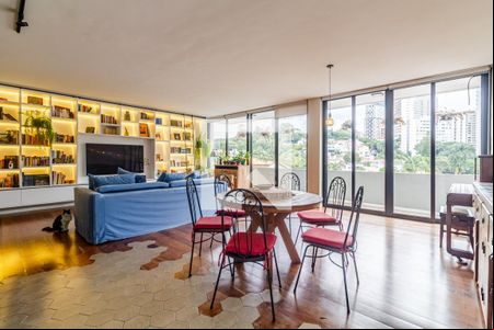Sala de casa à venda com 4 quartos, 379m² em Pinheiros, São Paulo