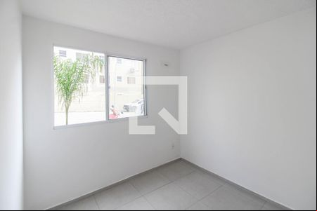 Quarto 1 de apartamento para alugar com 2 quartos, 43m² em Jardim Alvorada, Nova Iguaçu