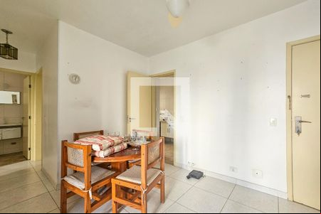Sala de apartamento para alugar com 2 quartos, 65m² em Centro, Guarujá