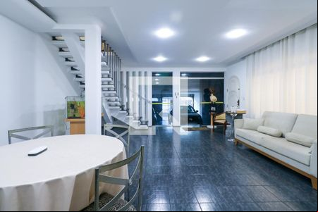 Sala de casa à venda com 3 quartos, 348m² em Olímpico, São Caetano do Sul