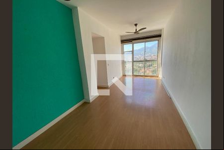 Sala de apartamento para alugar com 2 quartos, 55m² em Pechincha, Rio de Janeiro