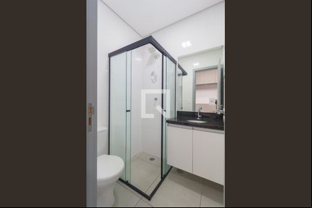 Banheiro de kitnet/studio para alugar com 1 quarto, 19m² em Vila Regente Feijó, São Paulo