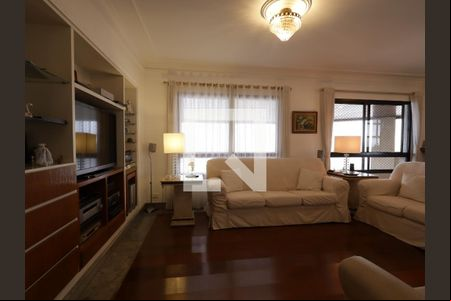 Sala de TV de apartamento para alugar com 4 quartos, 230m² em Morumbi, São Paulo