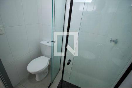 Banheiro Social de kitnet/studio para alugar com 1 quarto, 19m² em Vila Regente Feijó, São Paulo