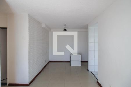 Sala de apartamento para alugar com 3 quartos, 48m² em Centro, Belford Roxo
