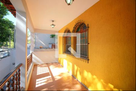 Varanda de casa para alugar com 4 quartos, 225m² em Cidade Nova, Belo Horizonte