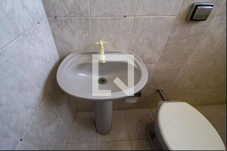 Banheiro da Suíte  de casa para alugar com 2 quartos, 125m² em Jardim Guaruja, Sorocaba
