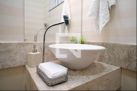 Lavabo de casa à venda com 3 quartos, 138m² em Vila Guilhermina, São Paulo
