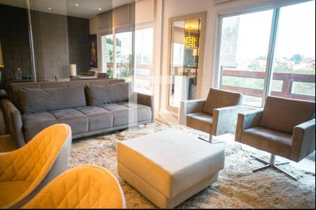 Sala de kitnet/studio para alugar com 1 quarto, 80m² em Jardim Barbacena, Cotia