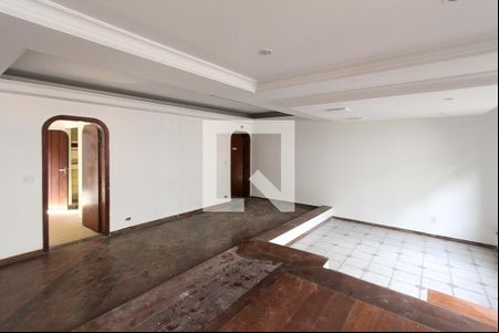 Sala de casa à venda com 3 quartos, 250m² em Jardim Avelino, São Paulo