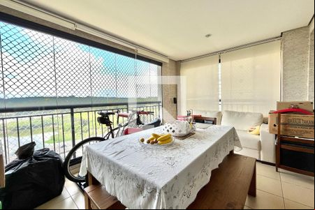 Varanda de apartamento à venda com 2 quartos, 94m² em Vila Guarani (zona Sul), São Paulo