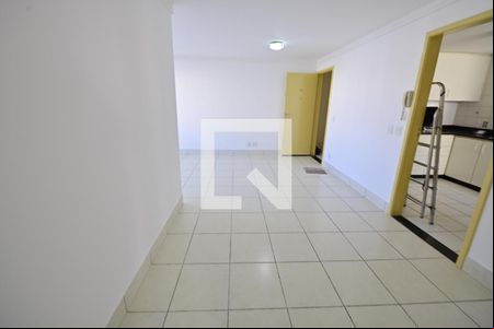 Sala de apartamento para alugar com 3 quartos, 93m² em Jardim Goiás, Goiânia