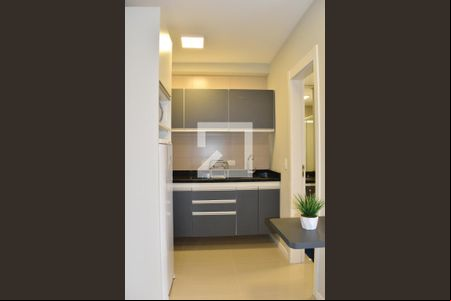 Stúdio de kitnet/studio para alugar com 1 quarto, 21m² em Centro, Curitiba