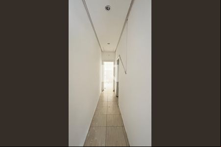 Corredor de casa para alugar com 2 quartos, 100m² em Jardim Bela Vista, Santo André