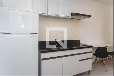 Sala/Cozinha de apartamento para alugar com 1 quarto, 30m² em Vila Romana, São Paulo