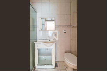 Banheiro de apartamento à venda com 1 quarto, 39m² em Farroupilha, Porto Alegre