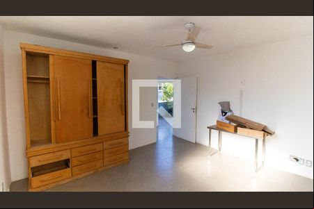 Quarto de casa de condomínio para alugar com 1 quarto, 90m² em Piratininga, Niterói