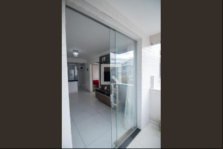 Varanda da Sala de apartamento para alugar com 2 quartos, 56m² em Cabral, Contagem