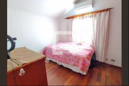 Casa à venda com 4 quartos, 307m² em Alphaville Residencial Plus, Barueri