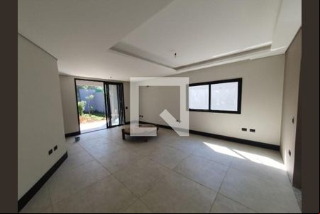 Casa de Condomínio à venda com 4 quartos, 214m² em Jardim Prudência, São Paulo