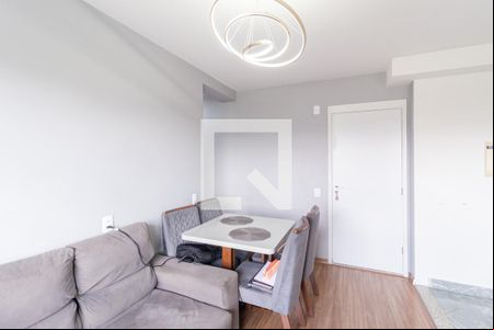 Sala de apartamento à venda com 2 quartos, 47m² em Piratininga, Osasco