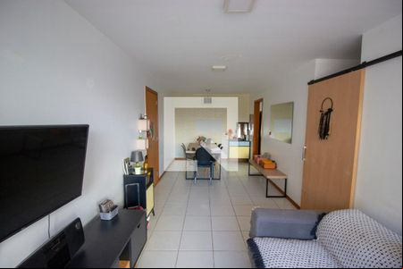 Apartamento para alugar com 3 quartos, 78m² em Lote 12, Brasília