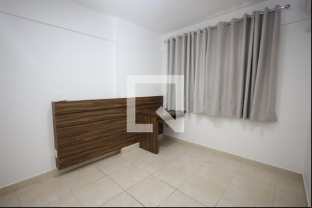 Quarto 2 de apartamento para alugar com 2 quartos, 58m² em Parque Amazonia, Goiânia
