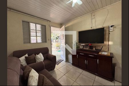 Sala de casa à venda com 2 quartos, 96m² em Santos Dumont, São Leopoldo