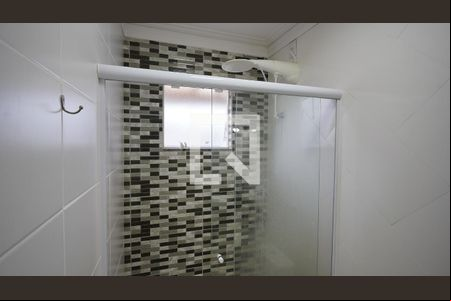 Banheiro de casa de condomínio para alugar com 2 quartos, 100m² em Campeche Central, Florianópolis