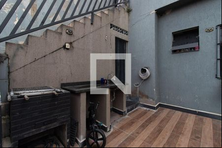 Garagem de kitnet/studio para alugar com 1 quarto, 28m² em Vila Mazzei, São Paulo