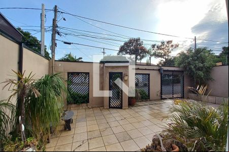 Vista da sala  de casa para alugar com 3 quartos, 323m² em Jardim Eulina, Campinas