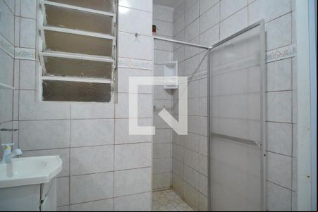 Banheiro de apartamento para alugar com 2 quartos, 45m² em São Geraldo, Porto Alegre