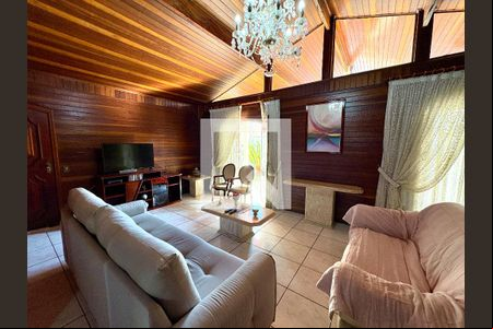 Sala de casa à venda com 3 quartos, 750m² em Parque Sao Luiz, Jundiaí