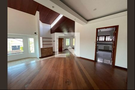 Sala de casa para alugar com 4 quartos, 500m² em Parque dos Principes, São Paulo