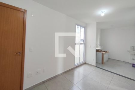 Sala de apartamento para alugar com 2 quartos, 30m² em Jardim Esmeraldina, Campinas